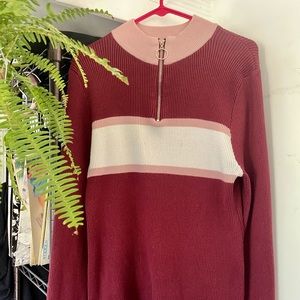 Burgundy sweater with a zipped front